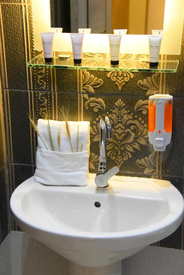 Locanda Pyramids Hotel Kafret el-Gabal Exteriör bild