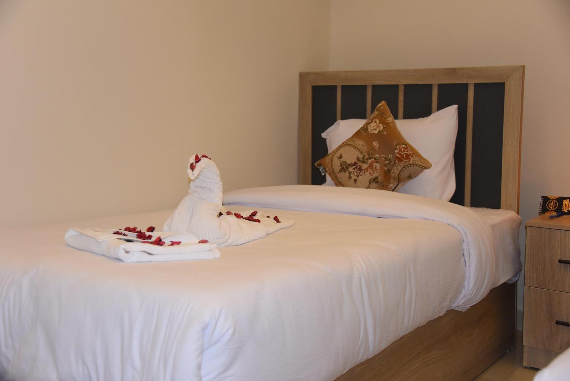 Locanda Pyramids Hotel Kafret el-Gabal Exteriör bild