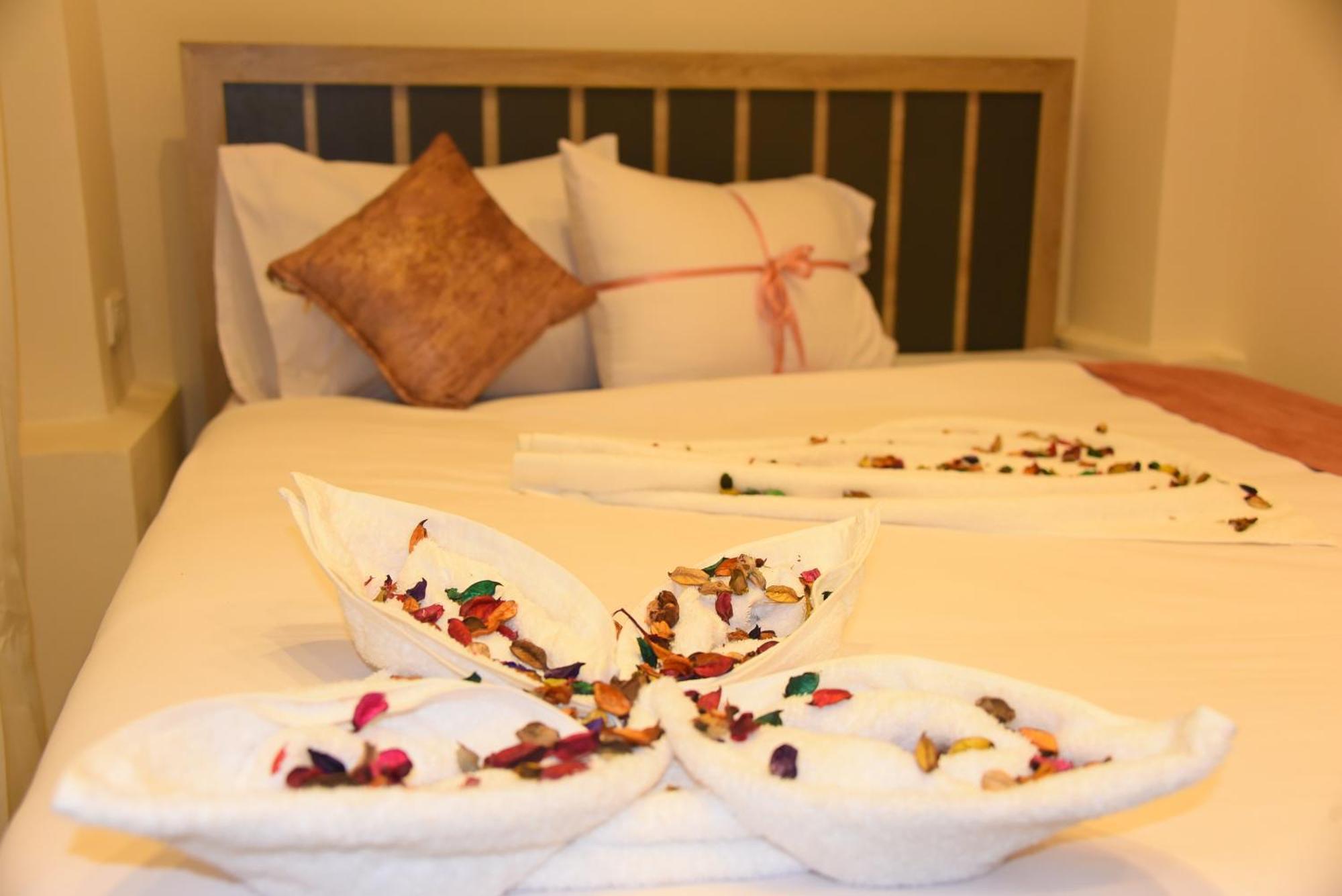 Locanda Pyramids Hotel Kafret el-Gabal Exteriör bild